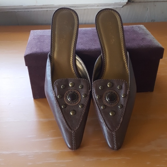 Shoes - Picture 7 of 7